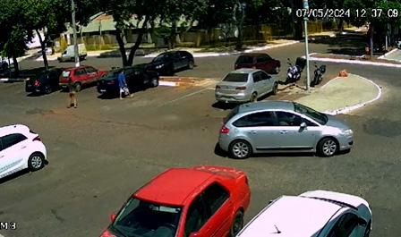 Mulher tem carro roubado na Feira do Guará, em plena movimentação do dia do desfile cívico-militar dos 55 anos da RA