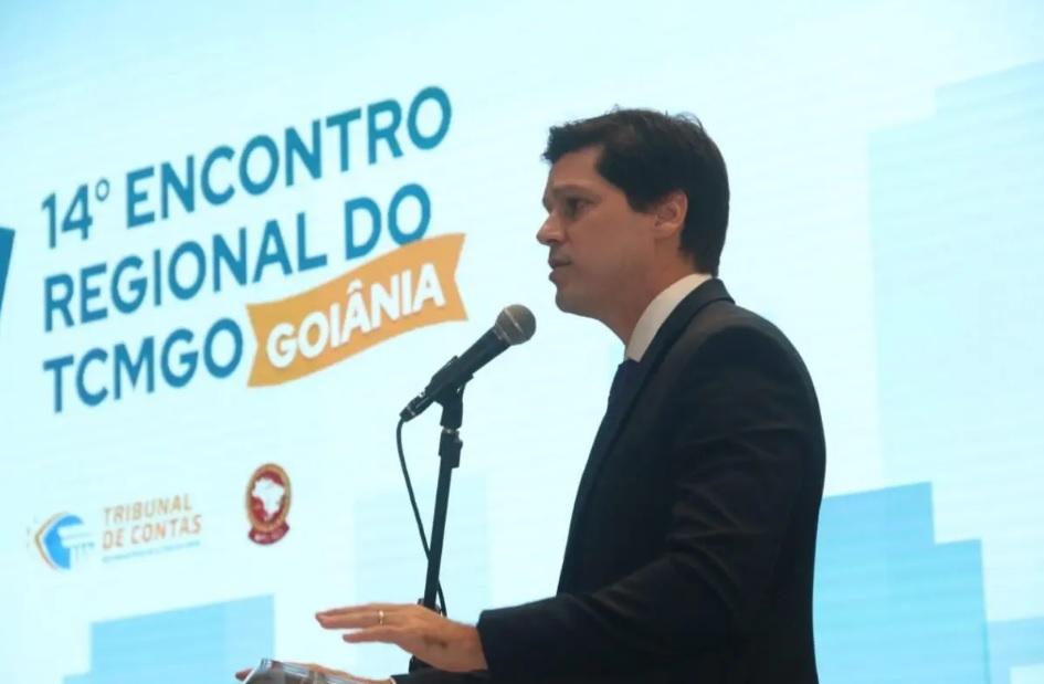Daniel Vilela participa de encontro sobre boas práticas de governança no TCM
