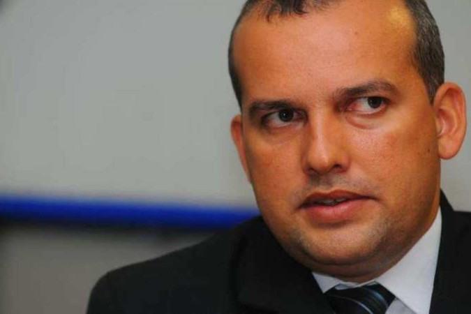 Nome de Eurípedes é incluído na lista vermelha da Interpol
