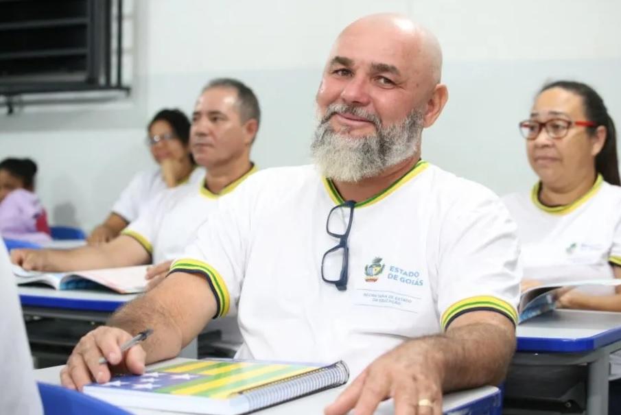 VALPARAÍSO - JUNHO - ESPORTE - PI 019.372 Governo de GoiásGoverno de GoiásSeduc abre novo período de matrícula para Educação de Jovens e Adultos