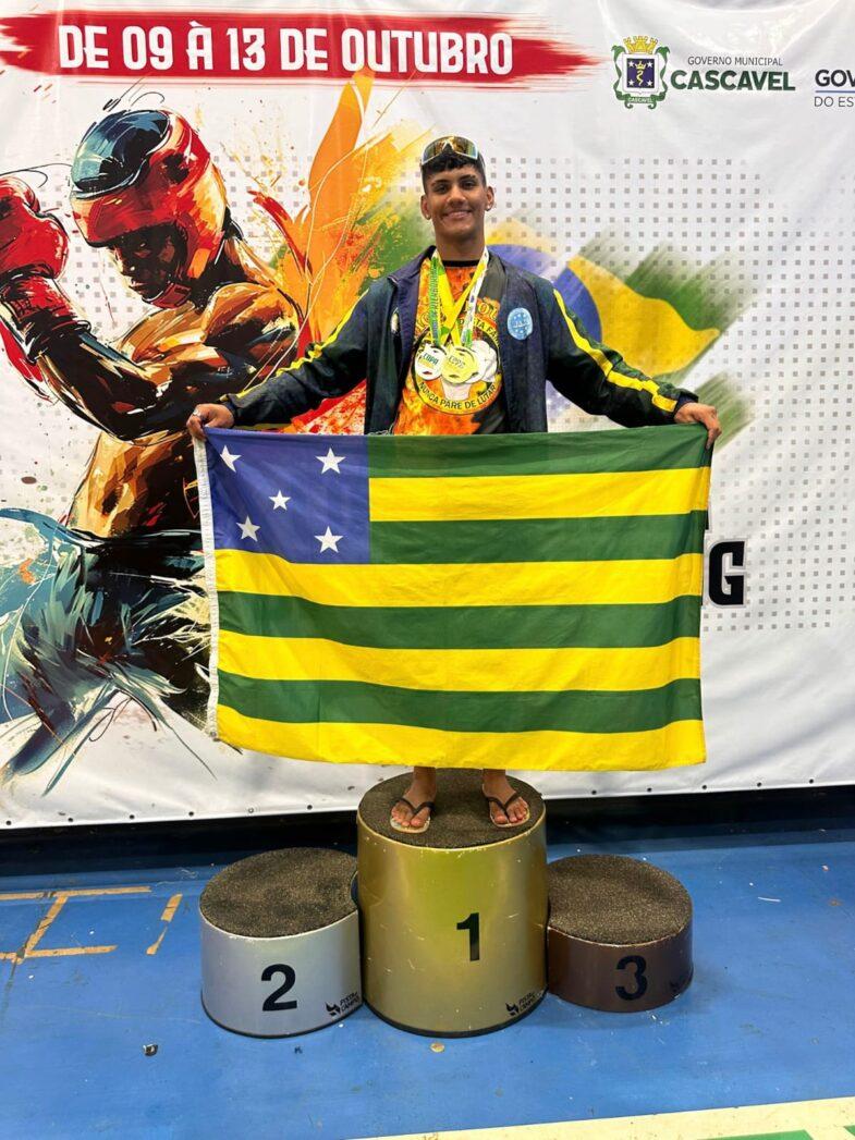 ATLETA DE VALPARAÍSO DE GOIÁS PARTICIPA DE IMPORTANTES CAMPEONATOS E SE DESTACA NA MODALIDADE DE KICKBOXING