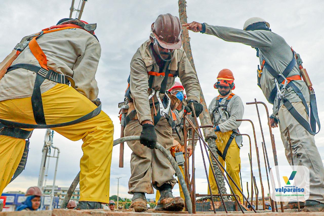 VIADUTO DA BR-040: OBRAS AVANÇAM COM CONCRETAGEM E VISITAS TÉCNICAS