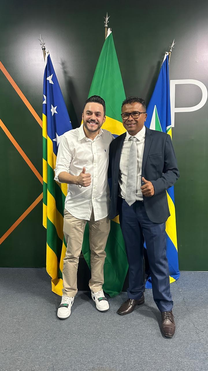 Deputado Estadual José Machado e o Vereador Edvaldo do Marajó Se Reúnem para Avanços em Valparaíso de Goiás