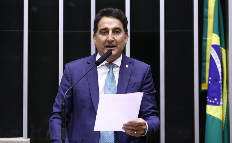 Comissão aprova projeto que regulamenta vaquinhas solidárias