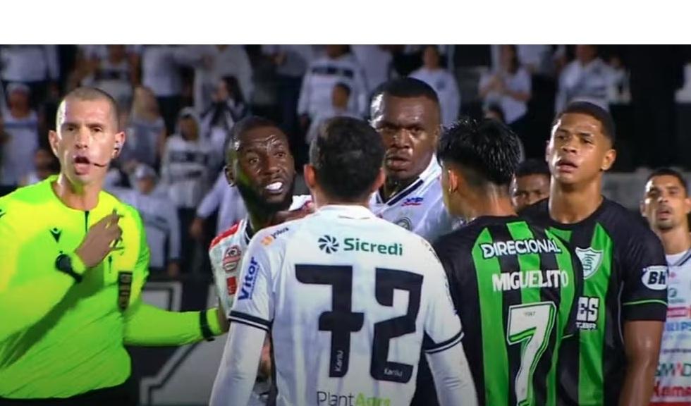 Jogador do América-MG é preso em flagrante após injúria racial na Série B