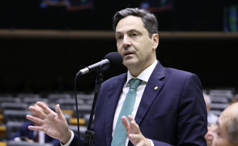 Projeto autoriza estados a legislarem sobre questões do direito do trabalho