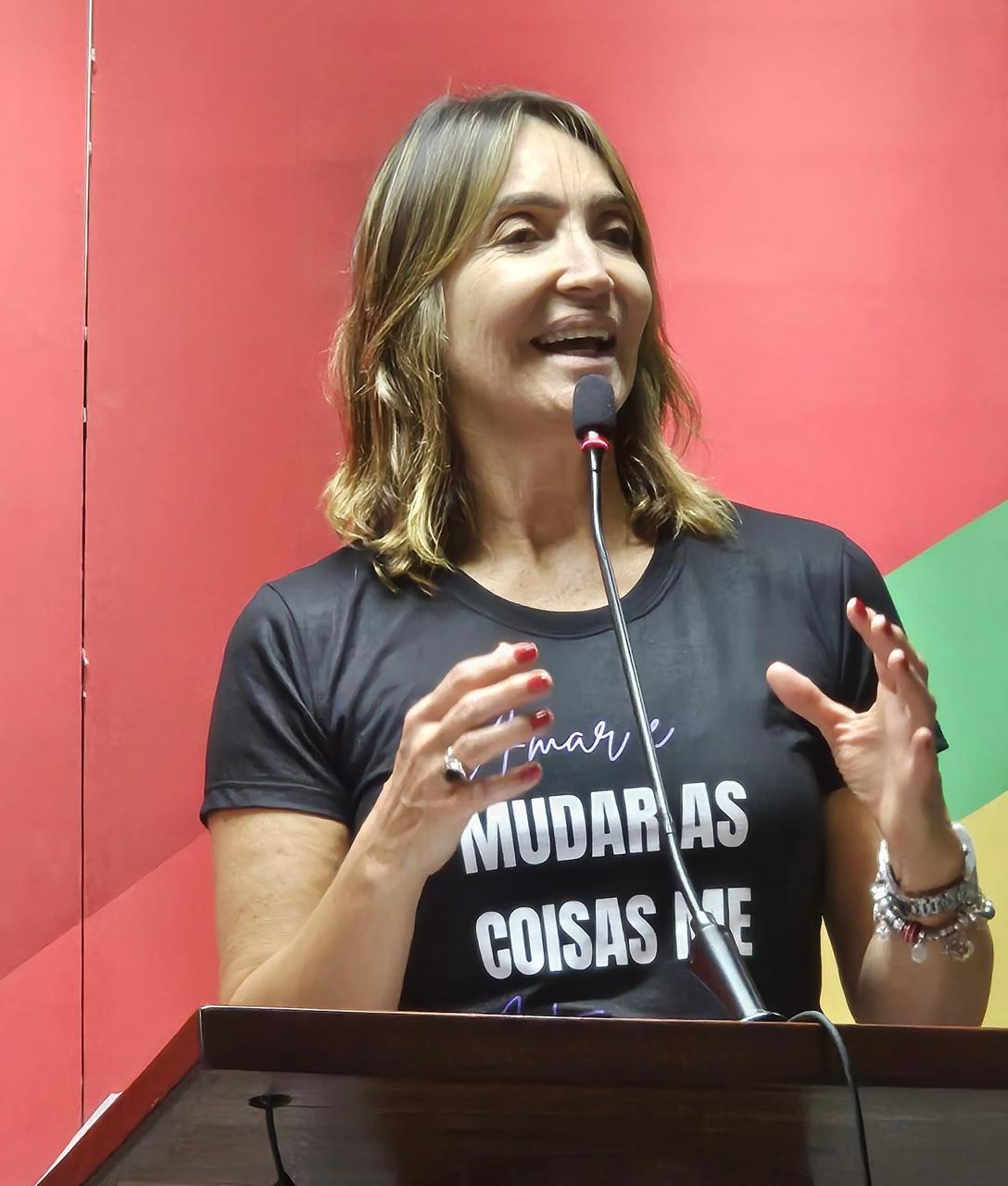 Rosilene Corrêa lança pré-candidatura a deputada federal pelo PT no DF