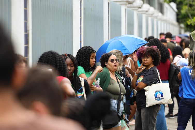 Enem 2025: Candidatos fazem provas do segundo dia até 18h30