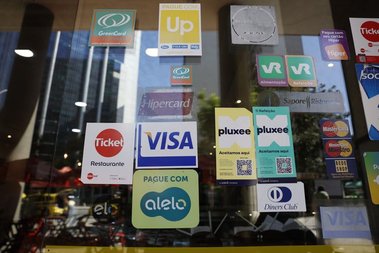 Haddad diz que taxa de 3,6% do vale-refeição é “mais civilizada”