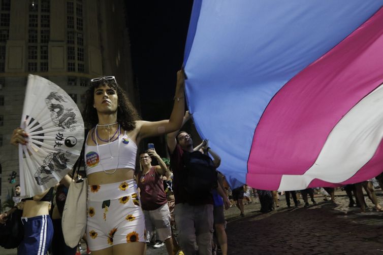UFSCar encerra amanhã inscrições para pessoas trans e travestis 
