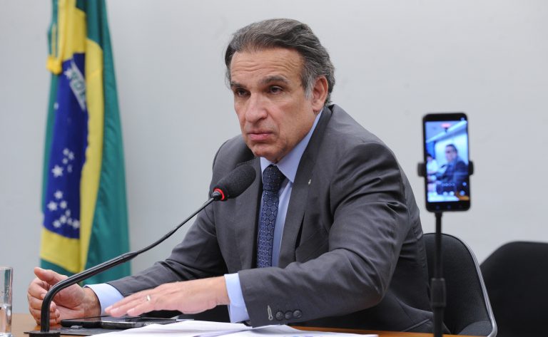 Comissão aprova criação de fundo para equipar a Polícia Rodoviária Federal