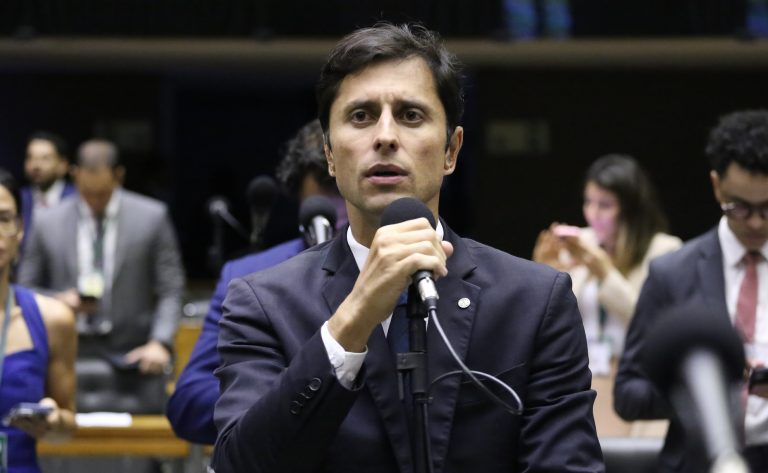 Comissão aprova dedução integral de gastos educacionais de pessoas com deficiência no Imposto de Renda
