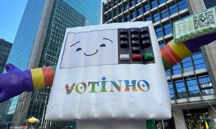 A 30ª Parada do Orgulho LGBT+ alerta sobre importância do voto
