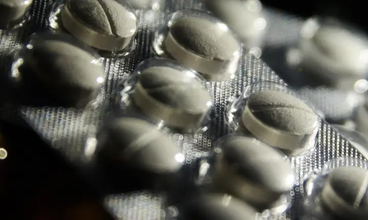 Câmara aprova regras para comercialização de remédios em supermercados