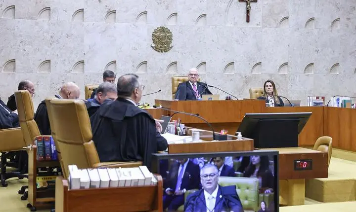 STF suspende julgamento sobre mandato-tampão para governo do Rio