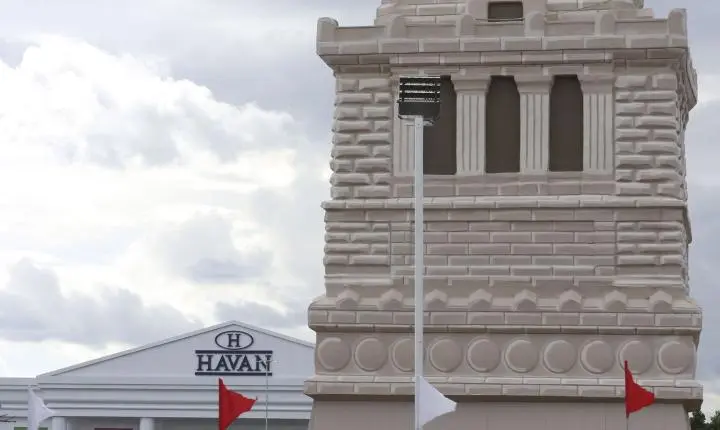 TST condena lojas Havan por racismo recreativo contra ex-funcionária 