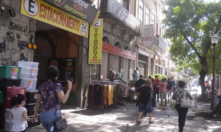 Vendas no comércio crescem 0,4% em janeiro e igualam patamar recorde