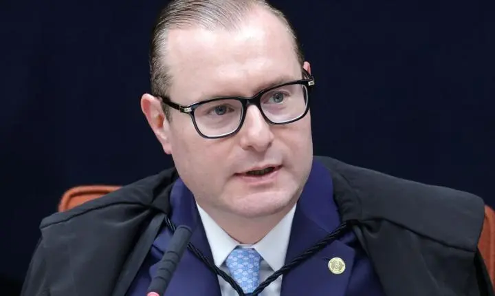 Zanin, do STF, suspende eleição indireta para governo do Rio